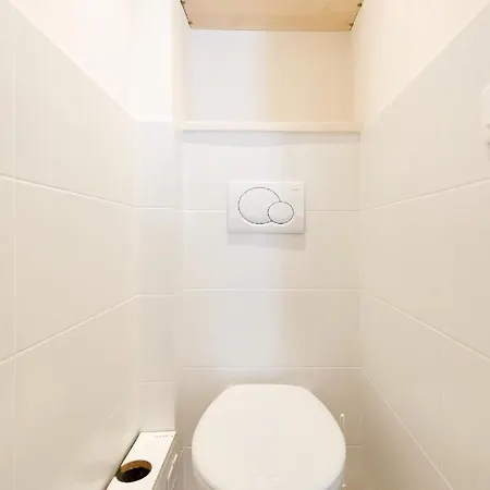 Apartment Archer De Palma Yourhosthelper